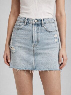 Hidden Jeans Peyton Denim Mini Skirt Distressed Raw Hem Light Wash Size S NWT